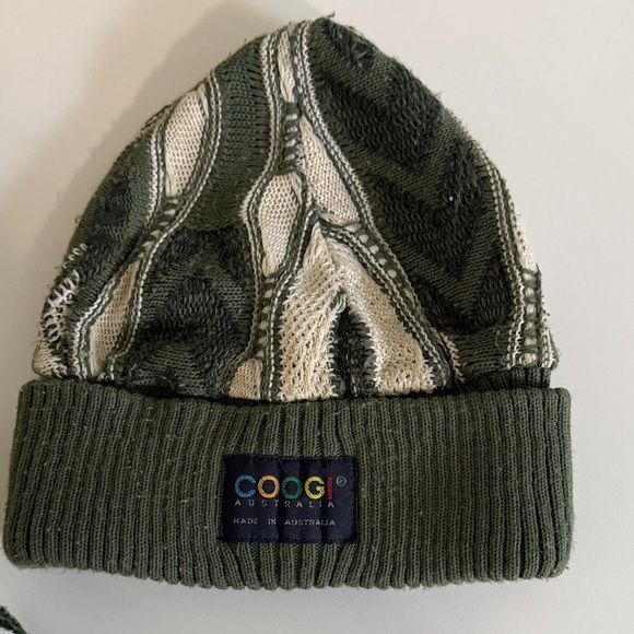 COOGI Green and White Knit Sweater with Hat - Picture 4 of 8